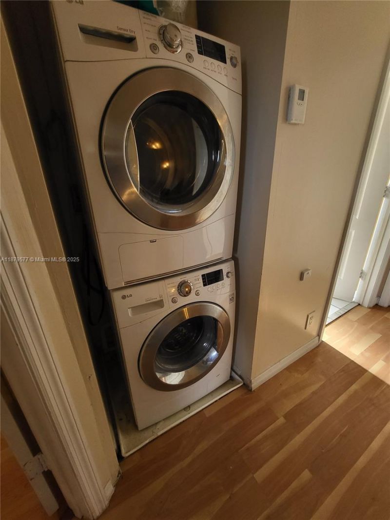 820 NE 212th Ter, Unit 6, Miami, FL 33179 Photo