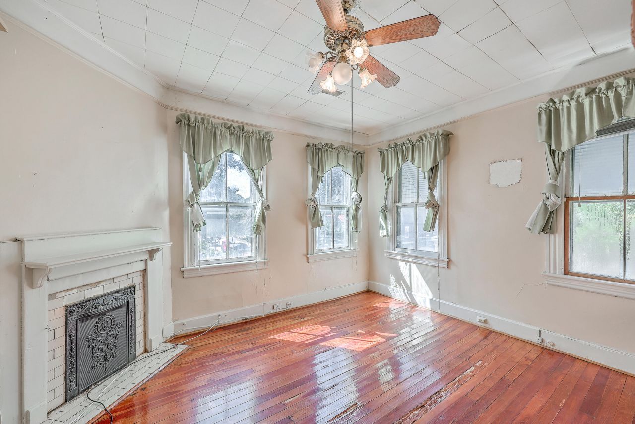 380 Ashley Avenue Photo 24