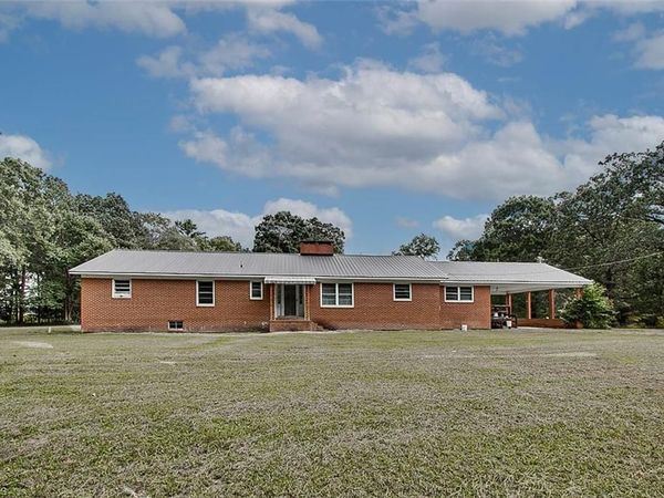 4142 Sadie Road, Seagrove, NC 27341