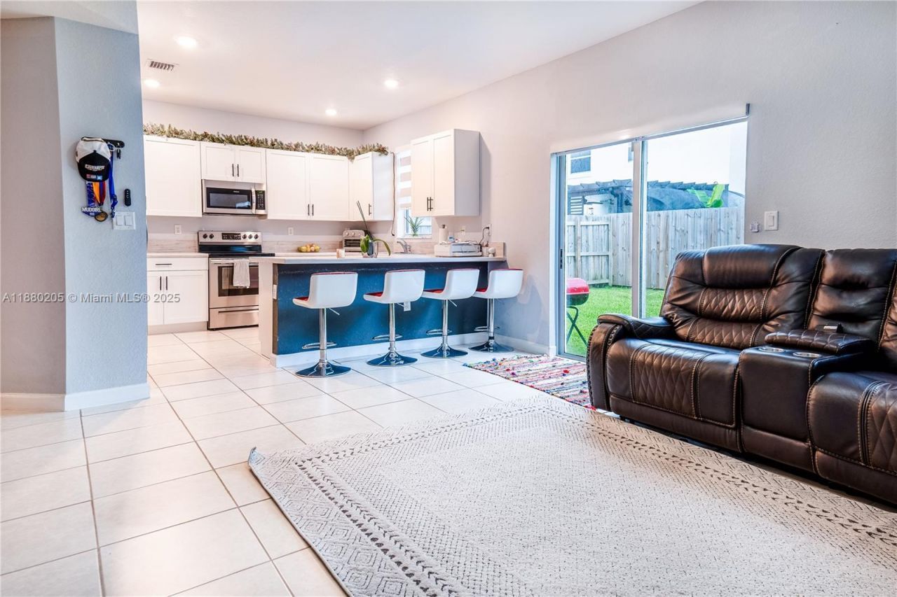 1420 SE 26th Rd, Homestead, FL 33035 Photo