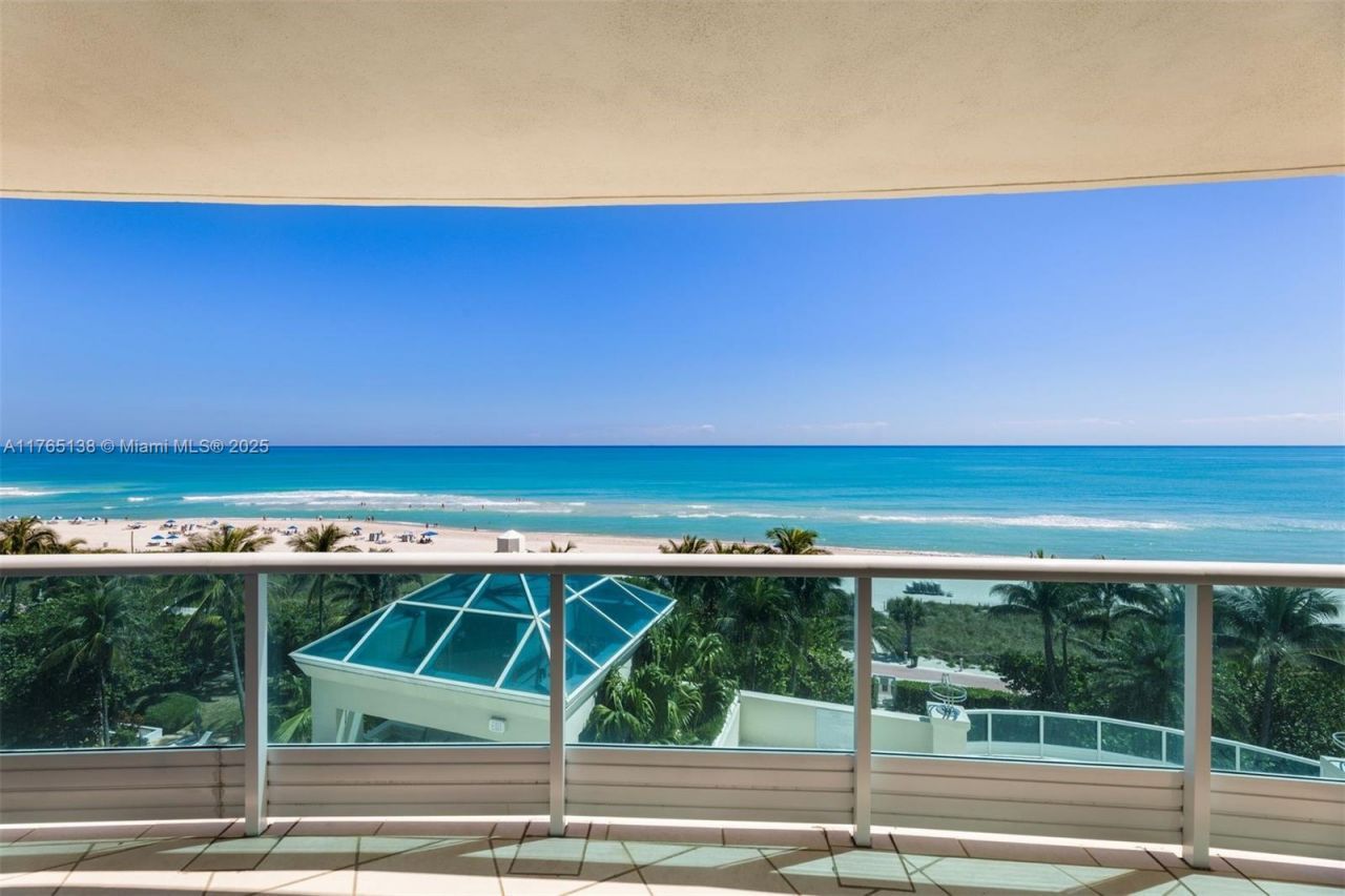 5025 Collins Ave, Unit 705, Miami Beach, FL 33140 Photo