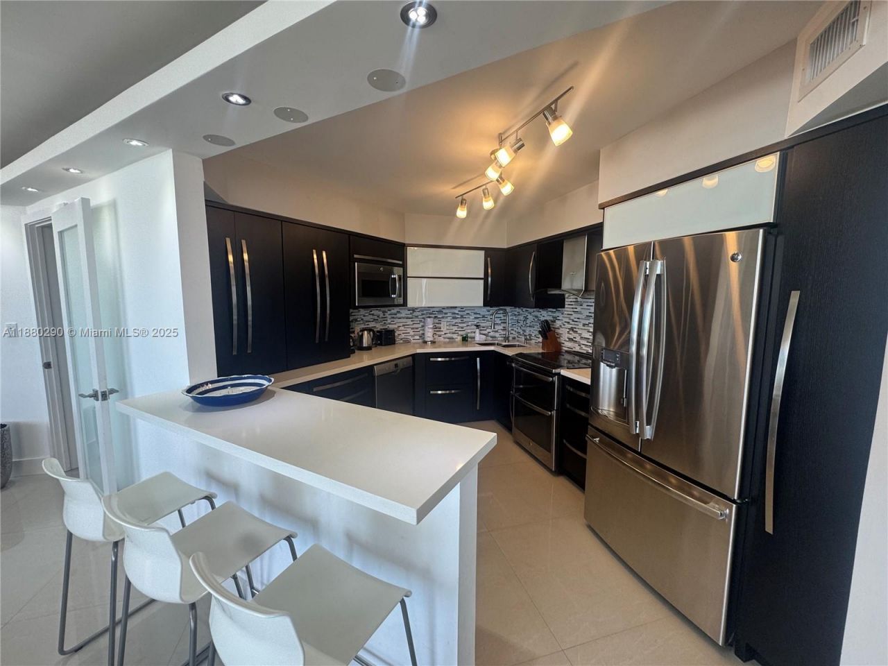 5161 Collins Ave, Unit 514, Miami Beach, FL 33140 Photo