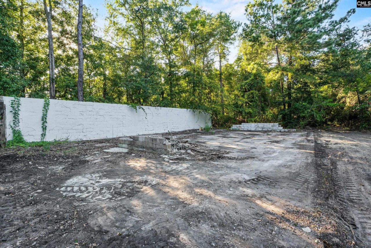 615 Dawn Drive  Photo 14