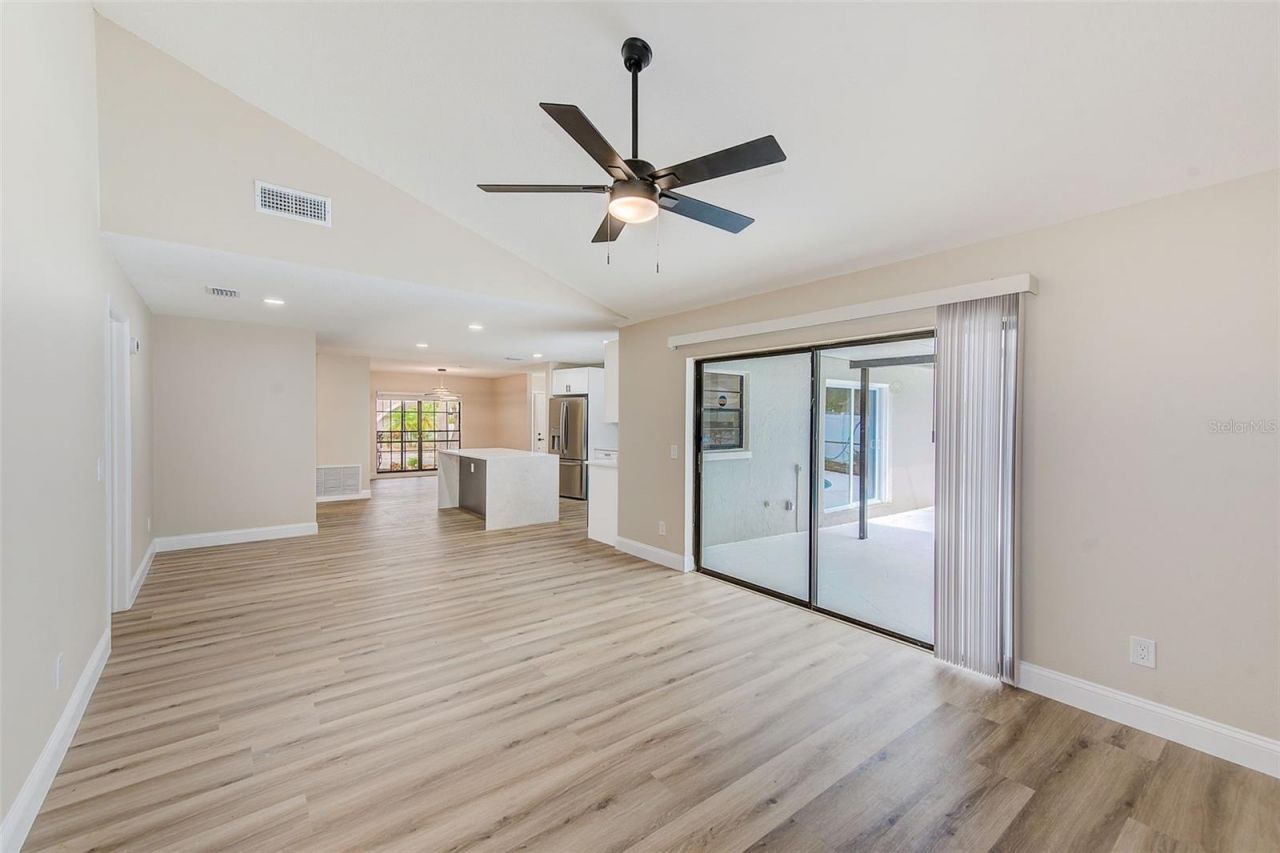 8005 Dorado Court, Tampa, FL 33637 Photo