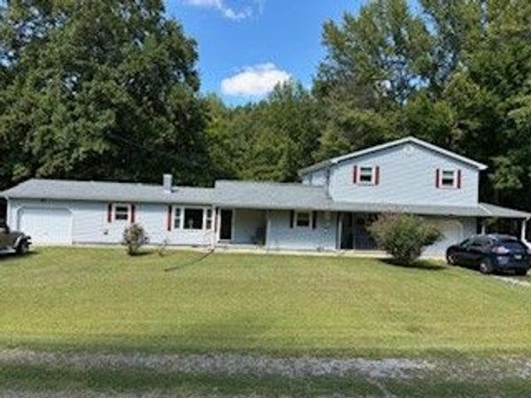 2258 S Williams Rd, Greenbrier, TN 37073