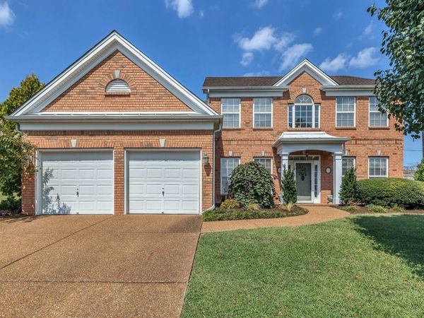 640 Logwood Briar Cir, Brentwood, TN 37027