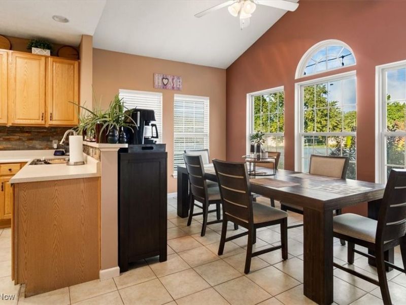 132 Stonefield Drive, Berea, OH 44017 Photo 14