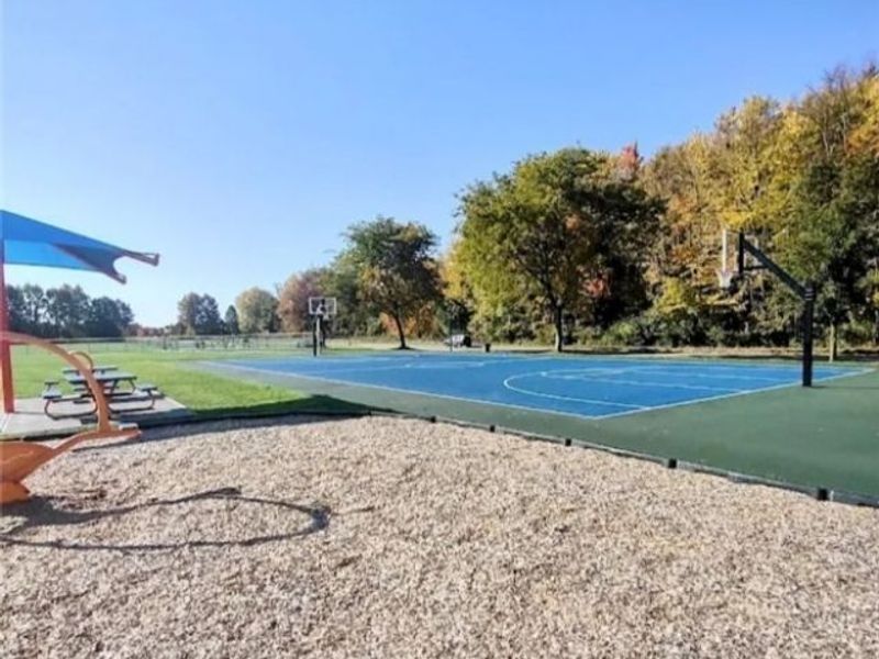 132 Stonefield Drive, Berea, OH 44017 Photo 48