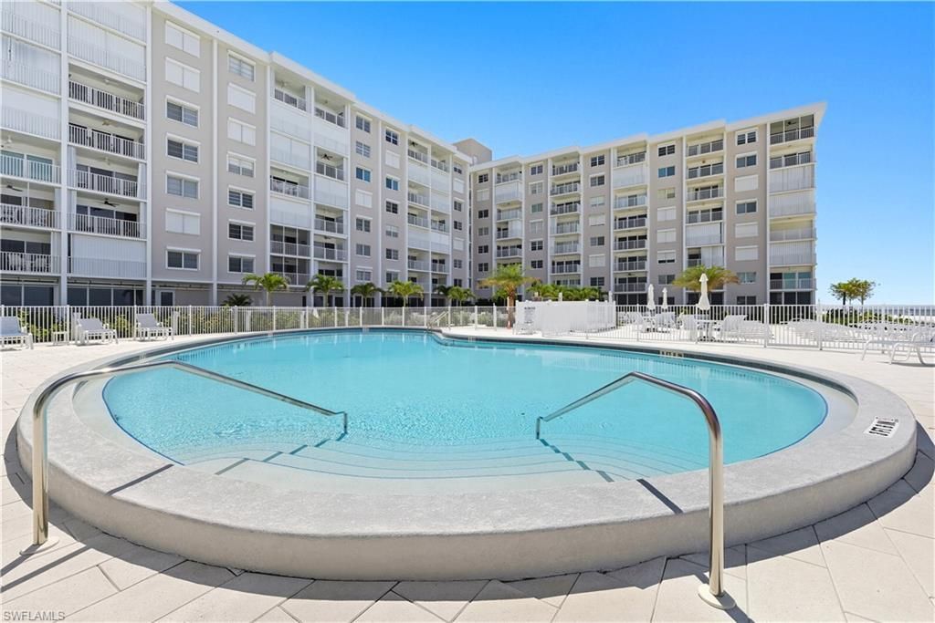 3443 Gulf Shore Blvd N, Unit 503, Naples, FL 34103 Photo
