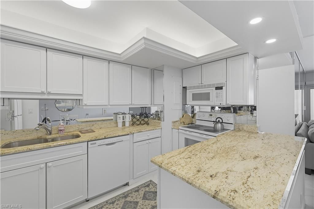 3443 Gulf Shore Blvd N, Unit 503, Naples, FL 34103 Photo