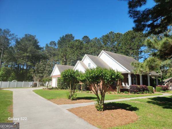 11 Edgewater Drive, Unit 2, Tifton, GA 31793