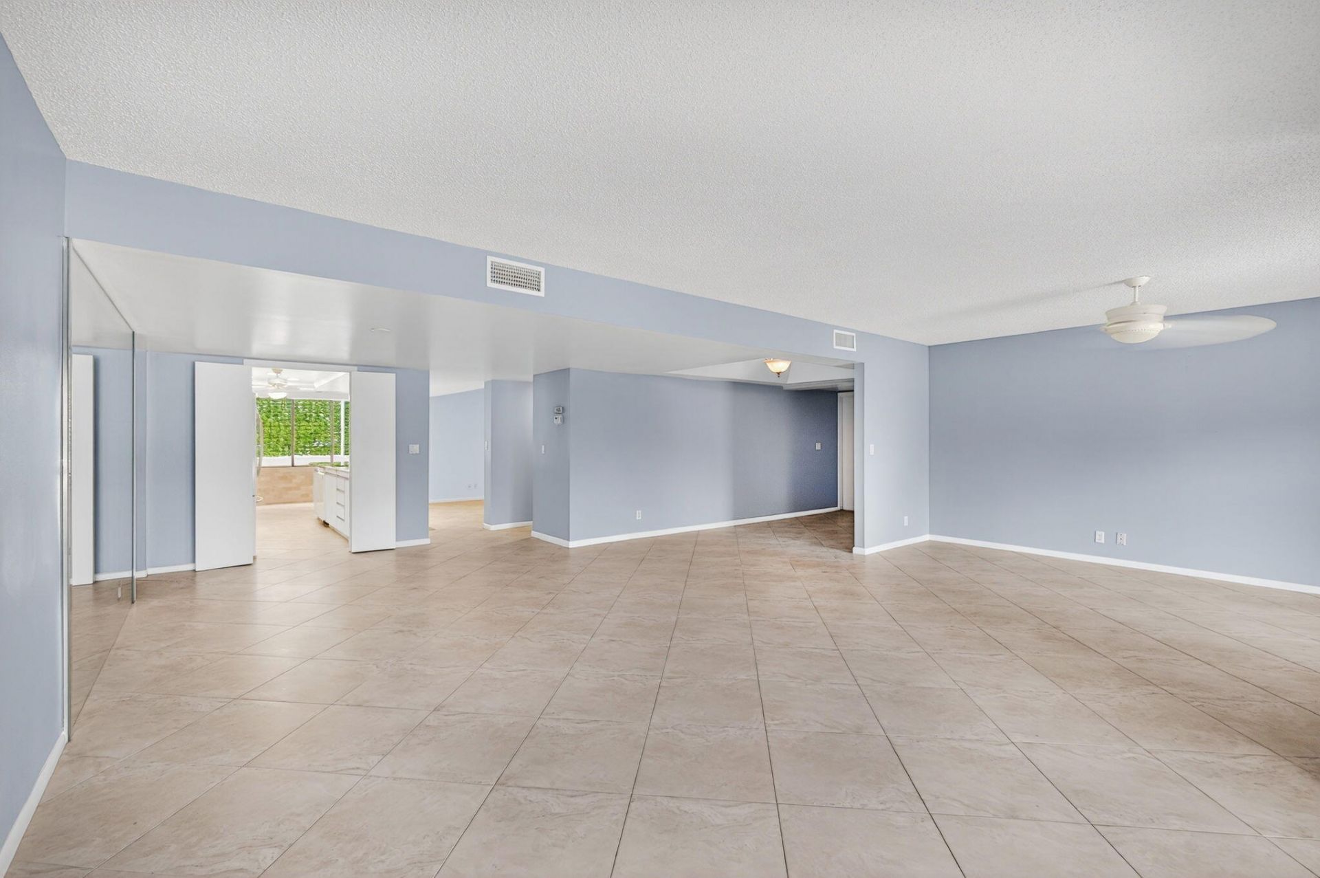 1100 Surf Road, Unit 109, Singer Island, FL 33404 Photo