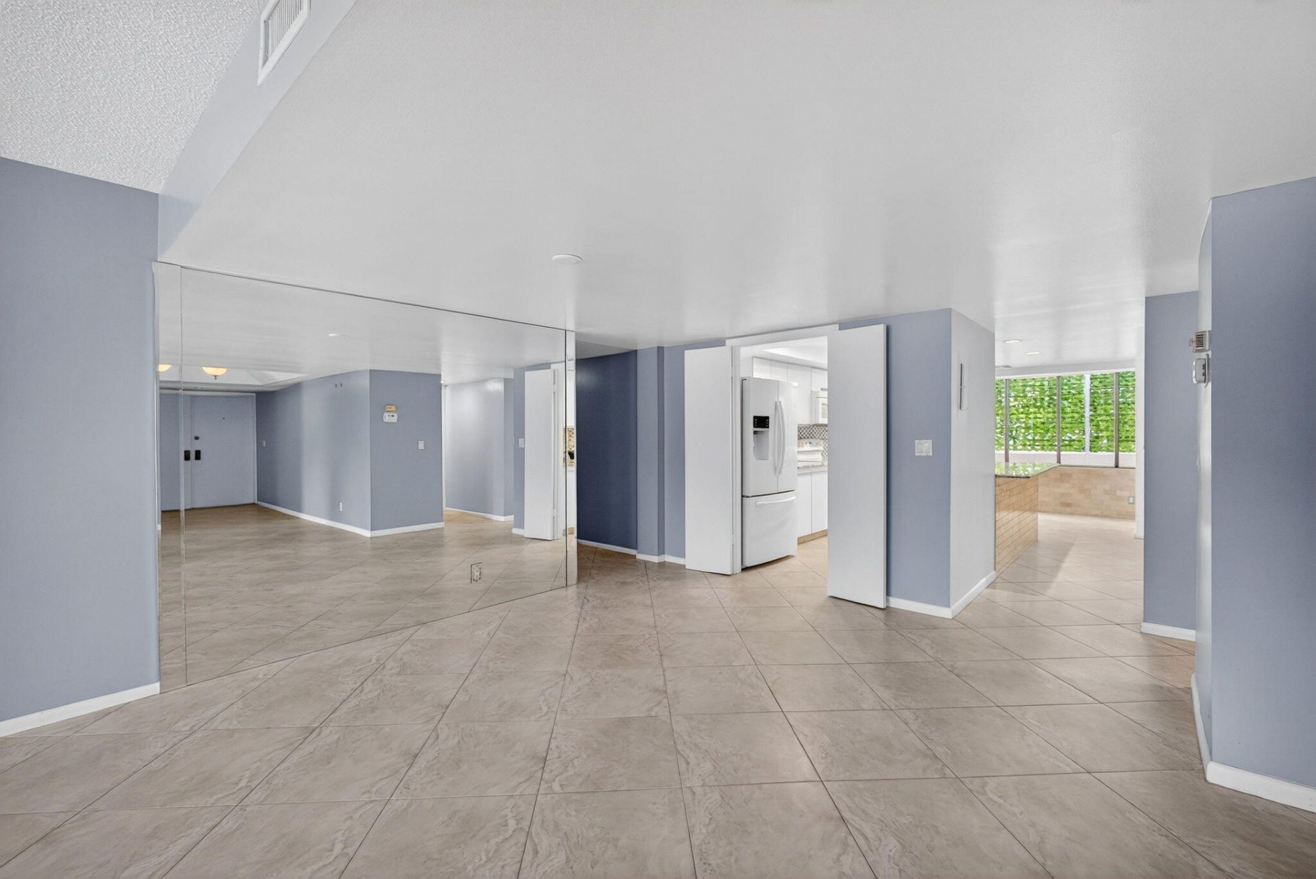 1100 Surf Road, Unit 109, Singer Island, FL 33404 Photo