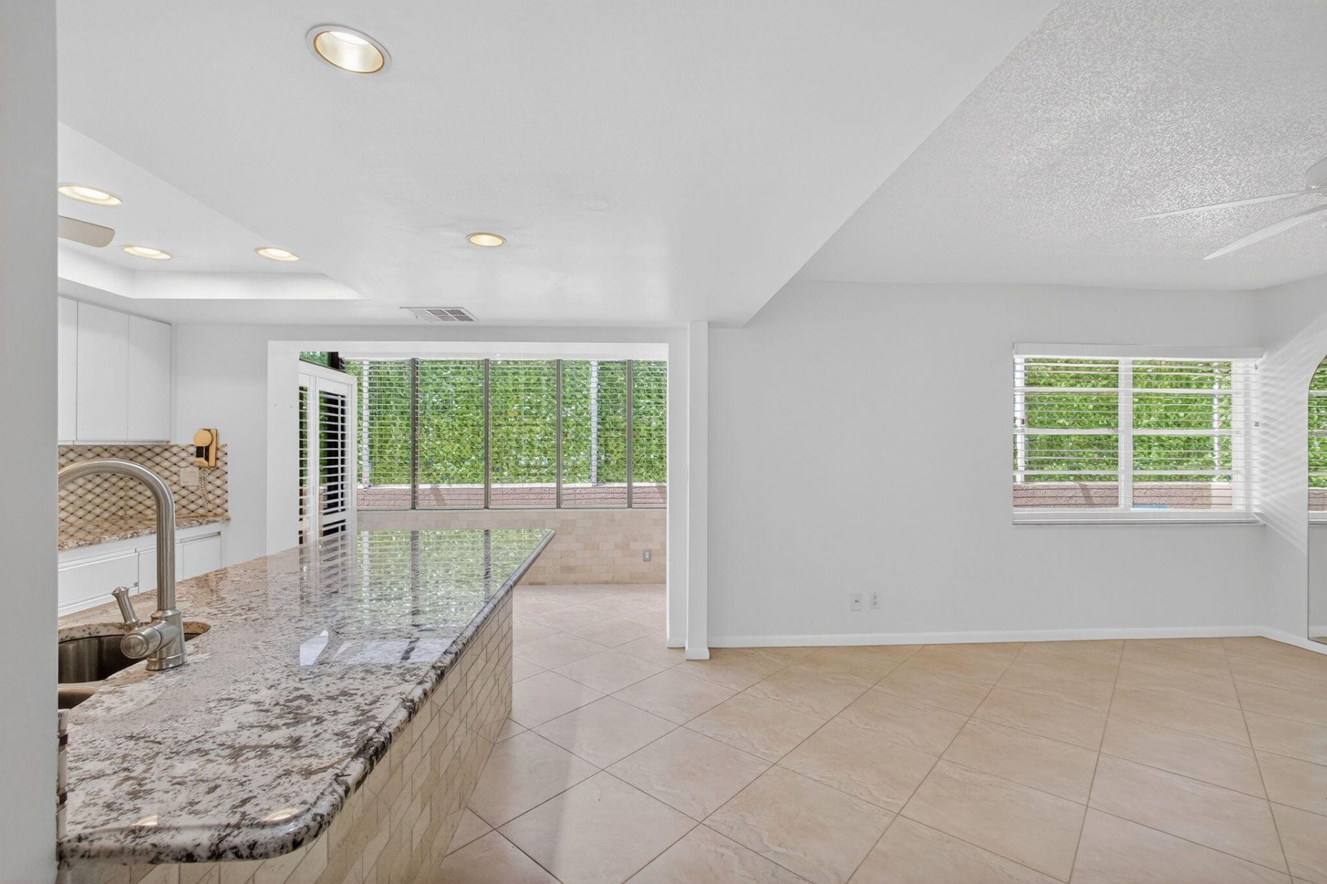 1100 Surf Road, Unit 109, Singer Island, FL 33404 Photo