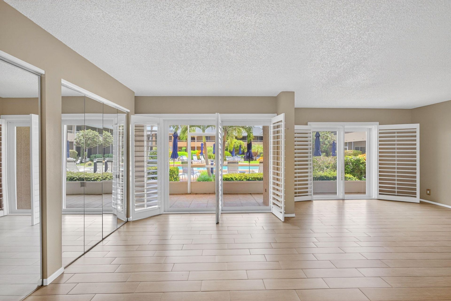 1100 Surf Road, Unit 109, Singer Island, FL 33404 Photo