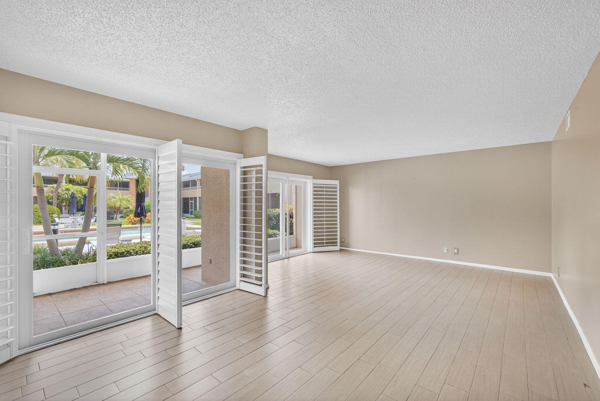 1100 Surf Road, Unit 109, Singer Island, FL 33404 Photo