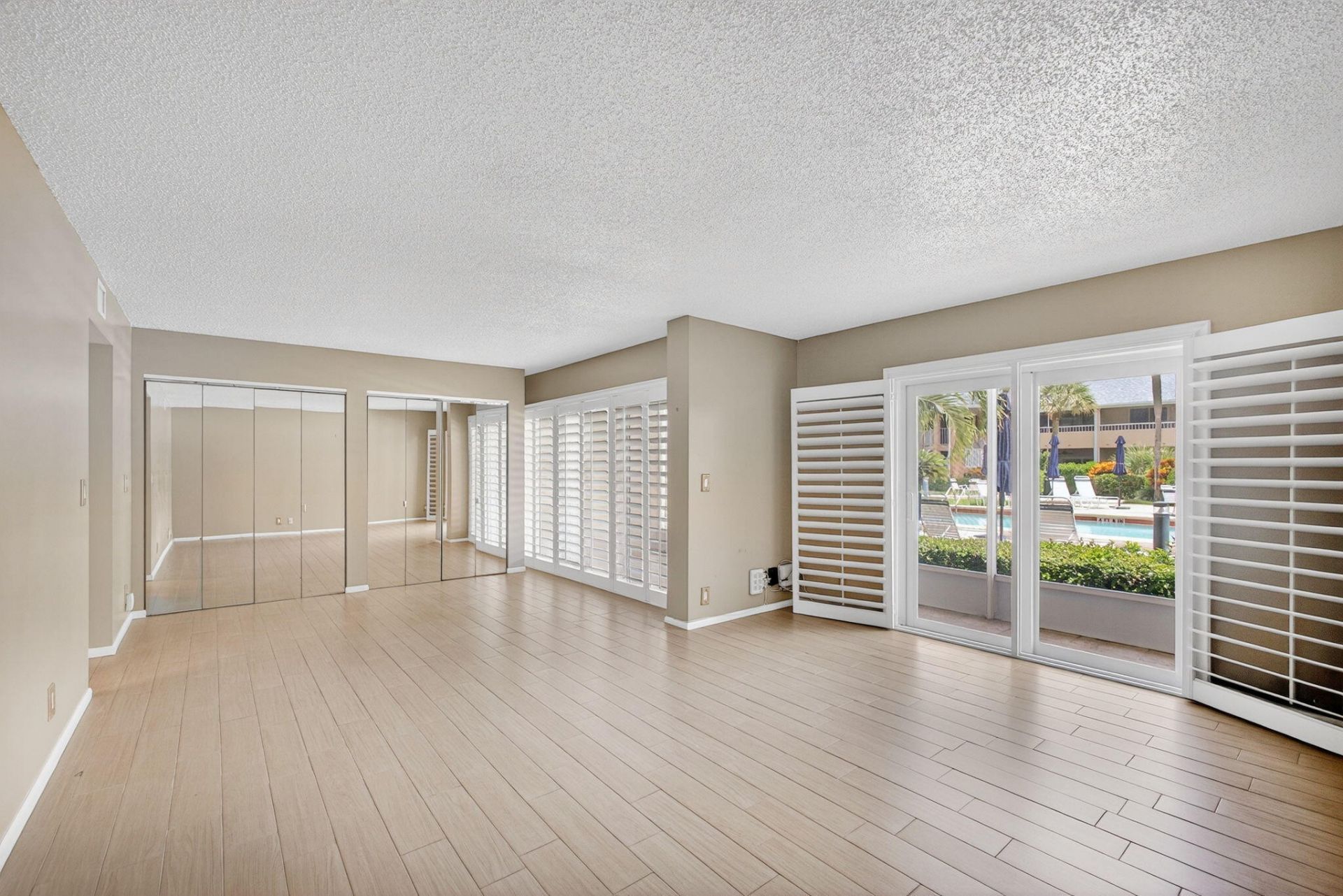 1100 Surf Road, Unit 109, Singer Island, FL 33404 Photo