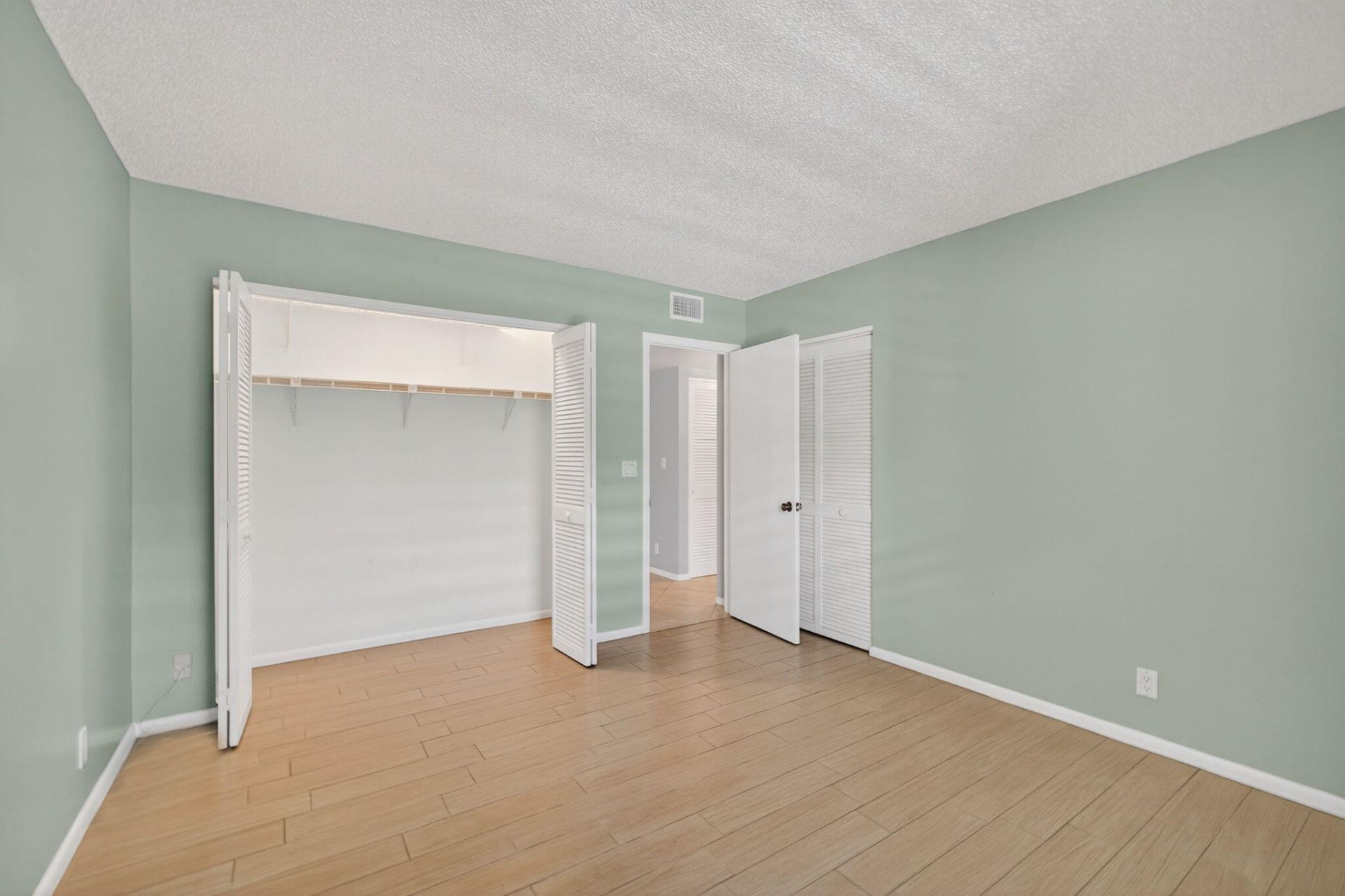 1100 Surf Road, Unit 109, Singer Island, FL 33404 Photo