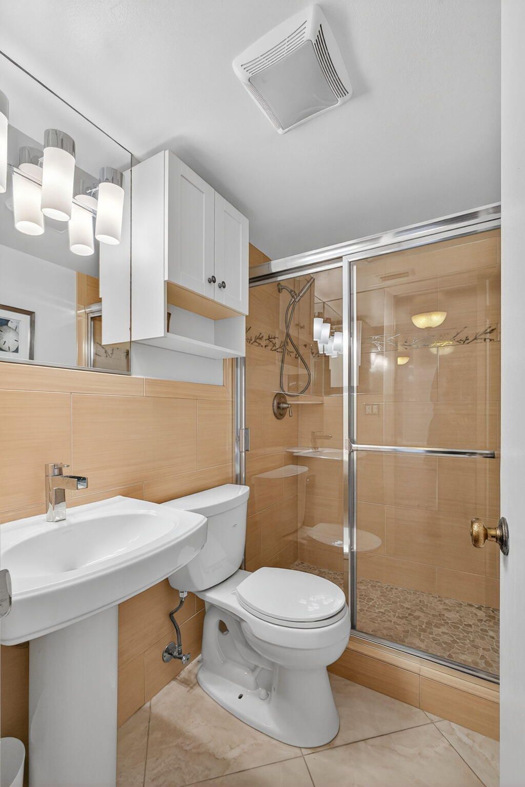 1100 Surf Road, Unit 109, Singer Island, FL 33404 Photo