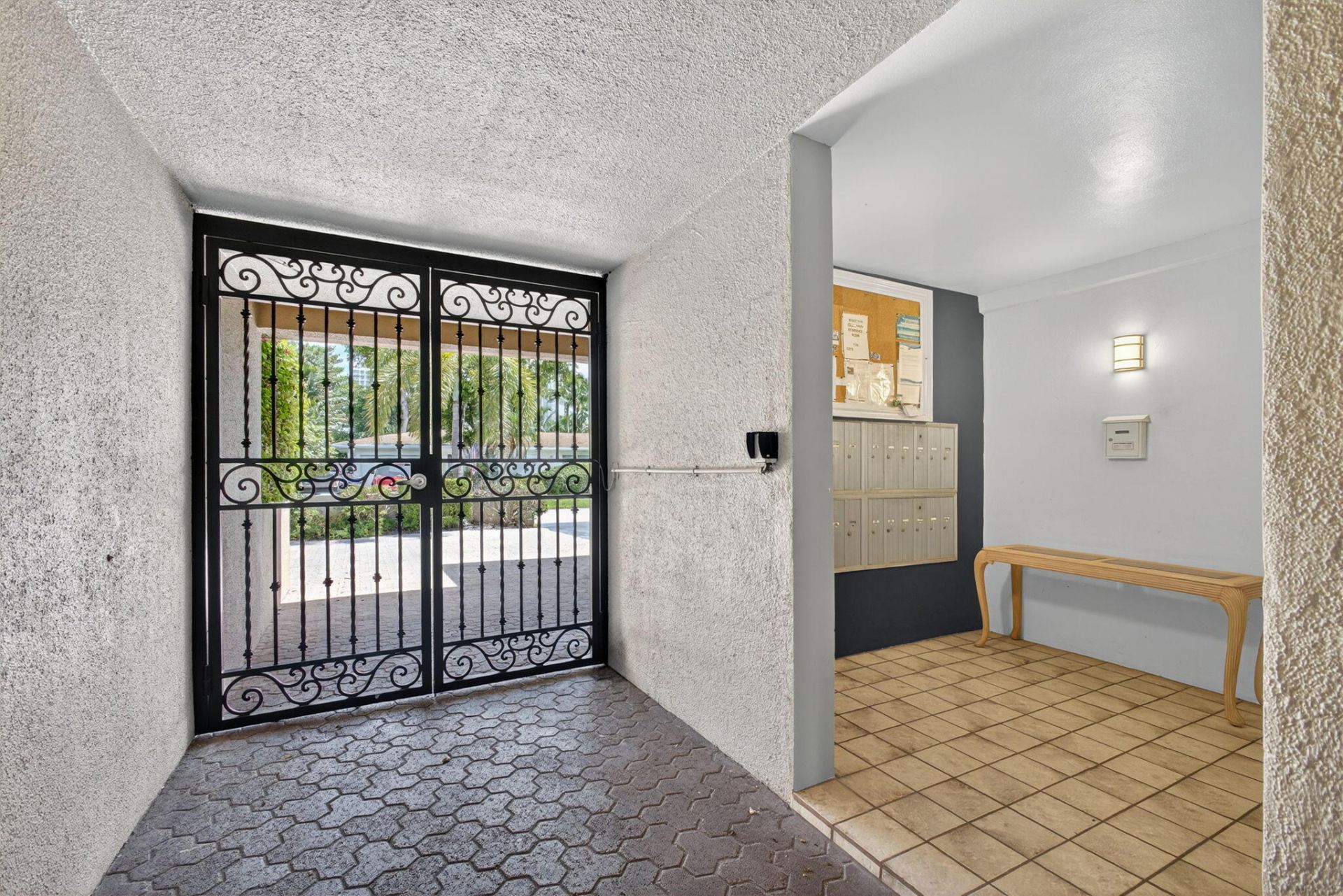 1100 Surf Road, Unit 109, Singer Island, FL 33404 Photo