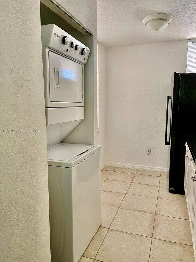 6800 Cypress Rd, Unit 408, Plantation, FL 33317 Photo