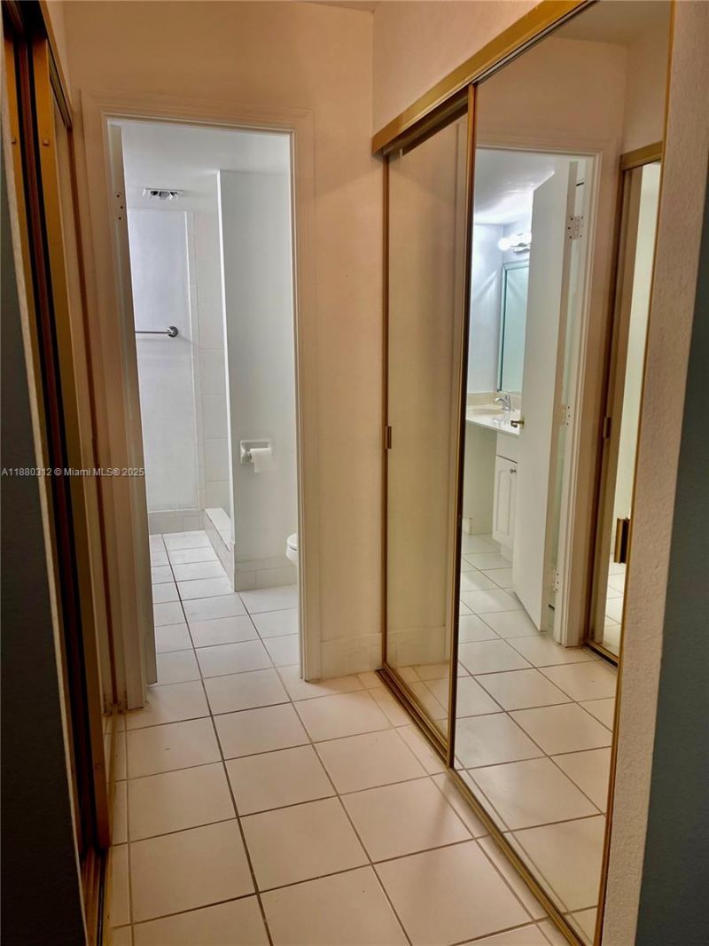6800 Cypress Rd, Unit 408, Plantation, FL 33317 Photo
