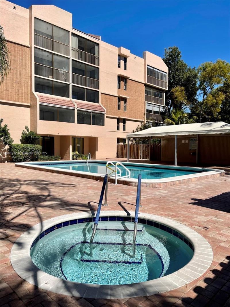 6800 Cypress Rd, Unit 408, Plantation, FL 33317 Photo