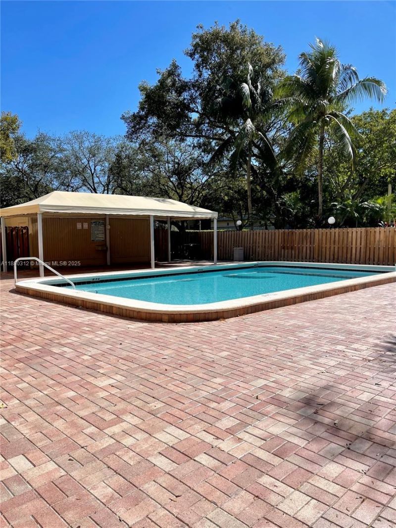 6800 Cypress Rd, Unit 408, Plantation, FL 33317 Photo