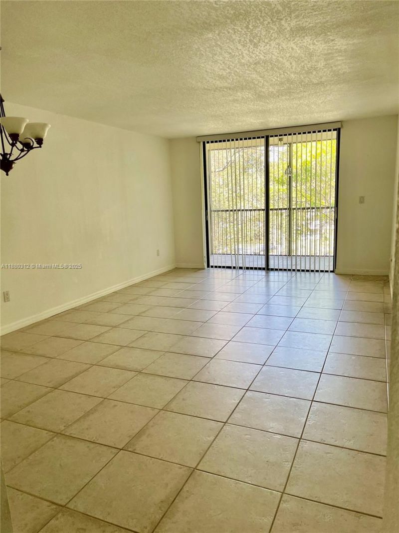6800 Cypress Rd, Unit 408, Plantation, FL 33317 Photo