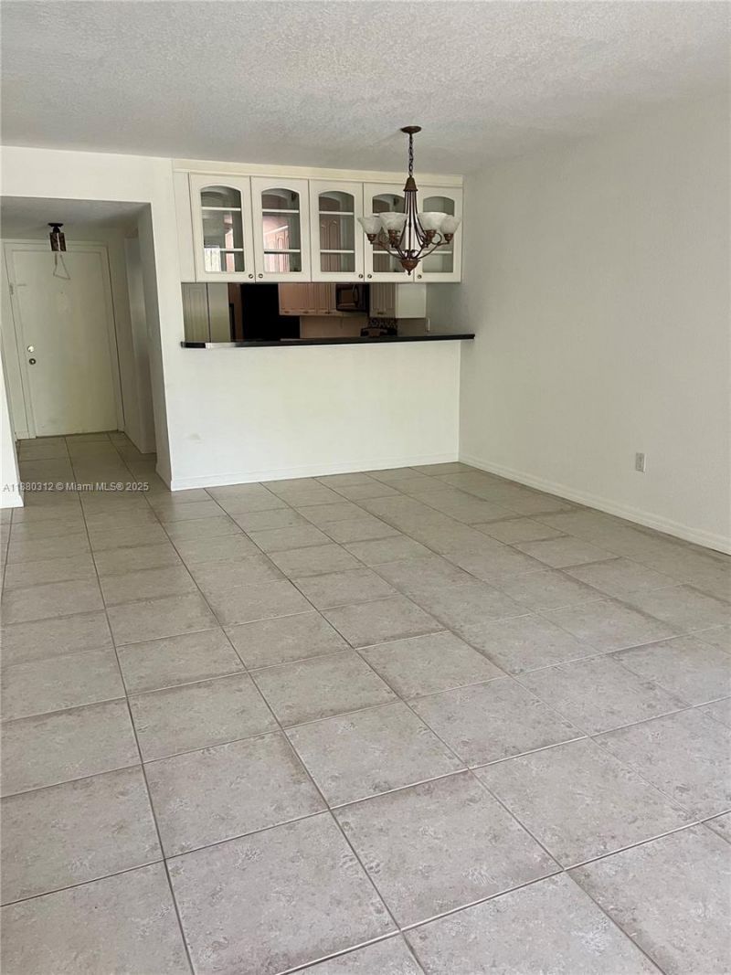 6800 Cypress Rd, Unit 408, Plantation, FL 33317 Photo