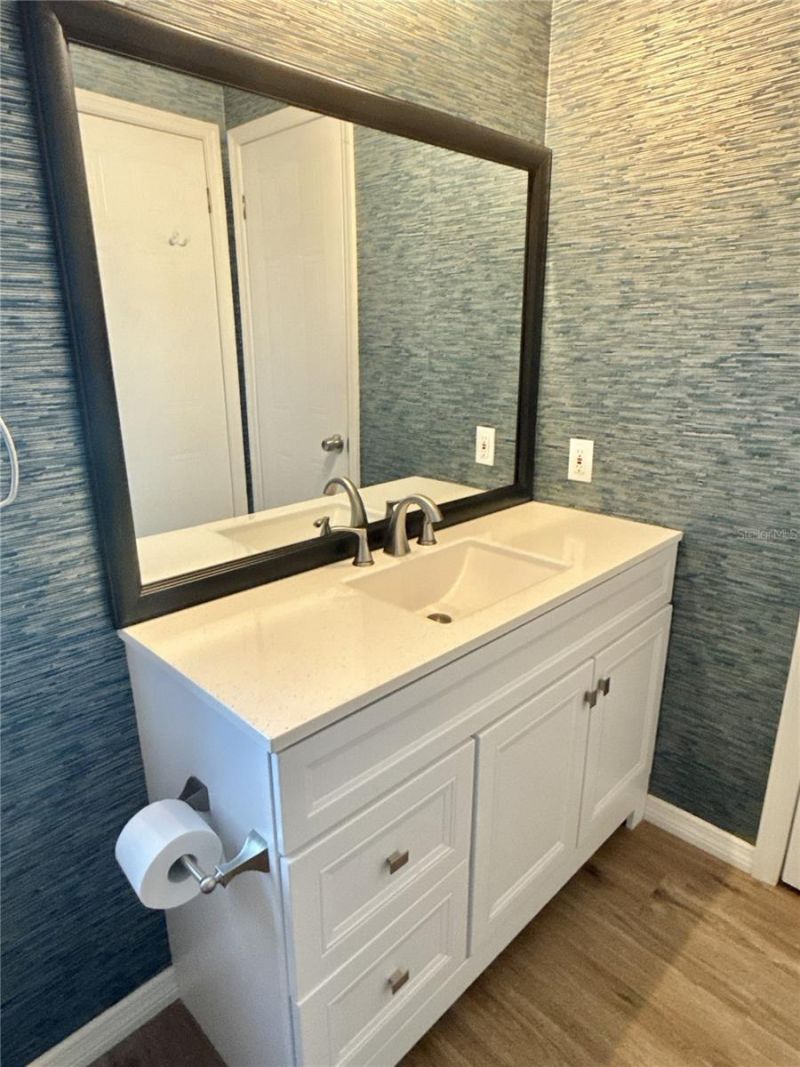 7049 Mount Essex Drive Ne, Unit 521, Saint Petersburg, FL 33702 Photo