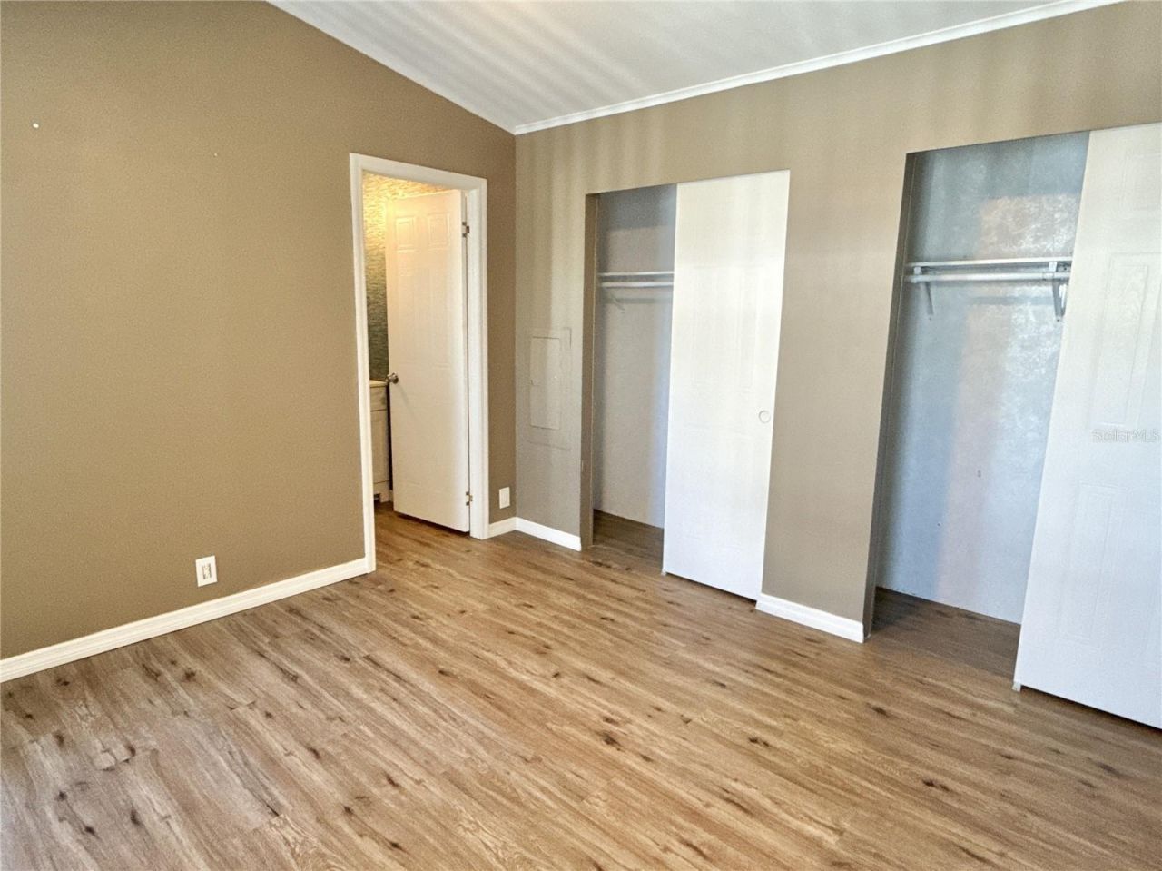 7049 Mount Essex Drive Ne, Unit 521, Saint Petersburg, FL 33702 Photo