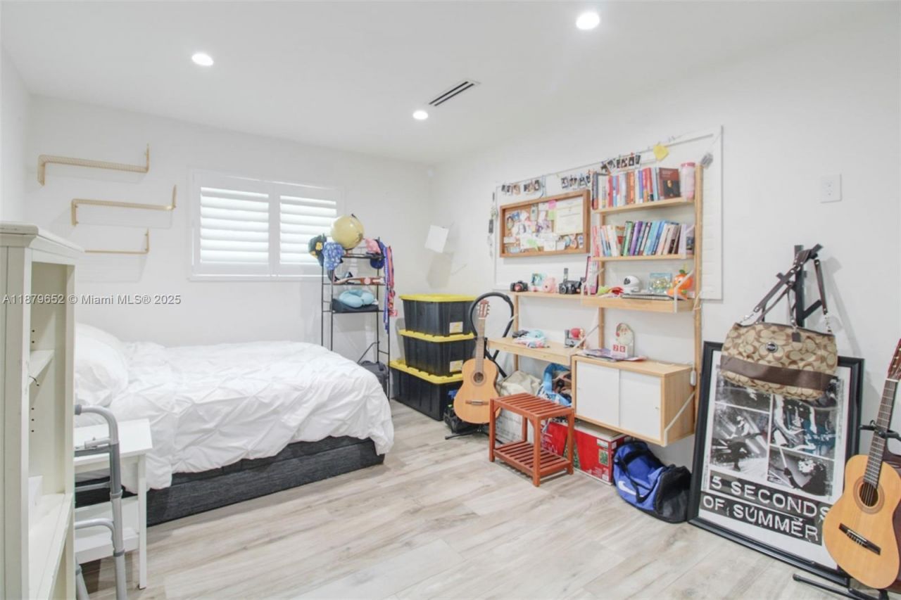 15000 Egan Ln, Miami Lakes, FL 33014 Photo