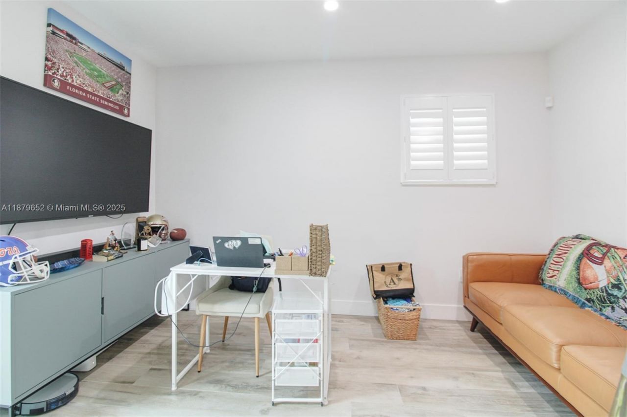 15000 Egan Ln, Miami Lakes, FL 33014 Photo