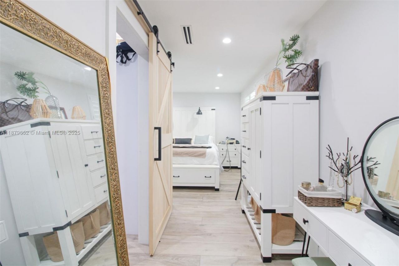 15000 Egan Ln, Miami Lakes, FL 33014 Photo