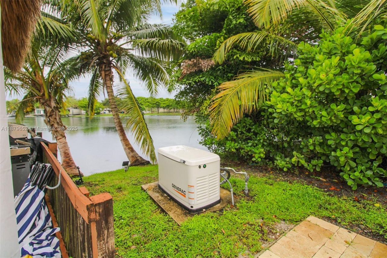 15000 Egan Ln, Miami Lakes, FL 33014 Photo