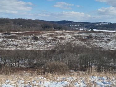 Lincoln Street SE, East Canton, OH 44730