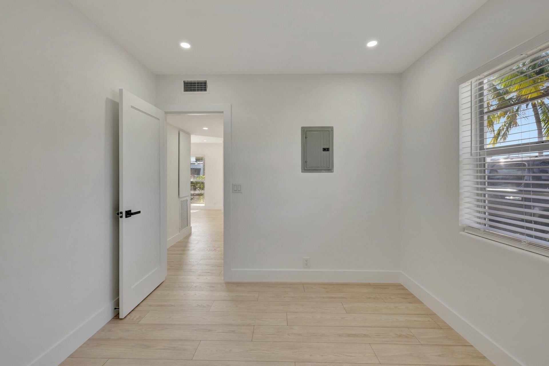 325 De Carie Street, Delray Beach, FL 33444 Photo