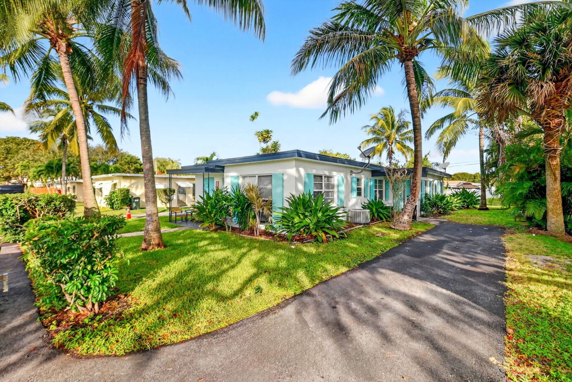 325 De Carie Street, Delray Beach, FL 33444 Photo