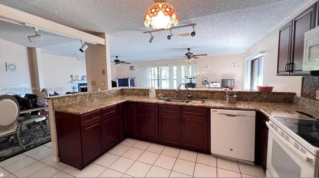 1925 SE Floresta Dr, Port Saint Lucie, FL 34983 Photo