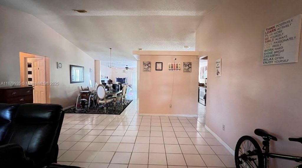 1925 SE Floresta Dr, Port Saint Lucie, FL 34983 Photo