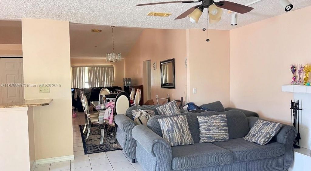 1925 SE Floresta Dr, Port Saint Lucie, FL 34983 Photo