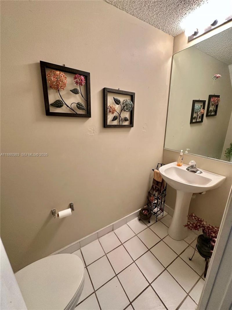 1428 NW 126th Ave, Sunrise, FL 33323 Photo