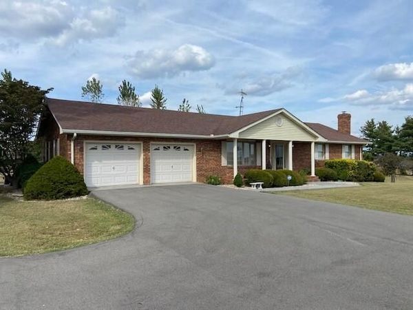 204 Pleasantville Road, Flemingsburg, KY 41041