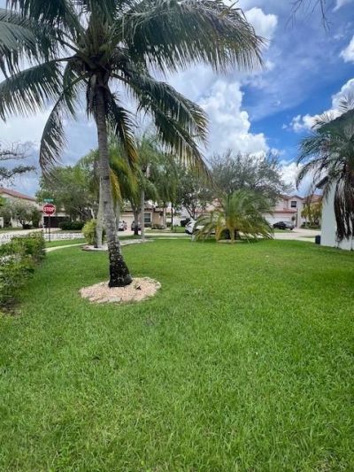 1298 NW 192nd Ter, Pembroke Pines, FL 33029 Photo