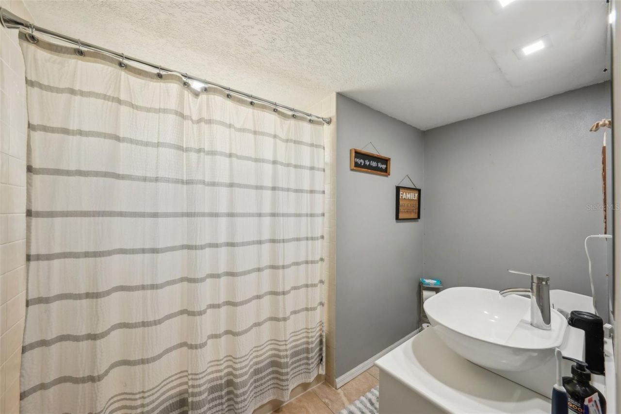 13945 75th Avenue, Seminole, FL 33776 Photo