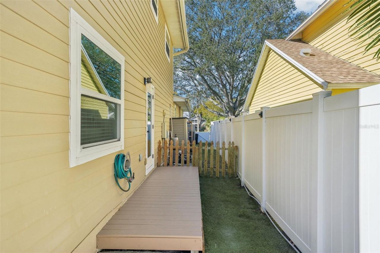 13945 75th Avenue, Seminole, FL 33776 Photo