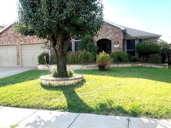 430 Chinaberry Trail, Forney, TX 75126
