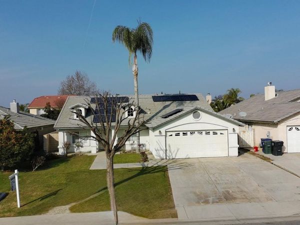 4110 Serene Oak Drive, Bakersfield, CA 93313
