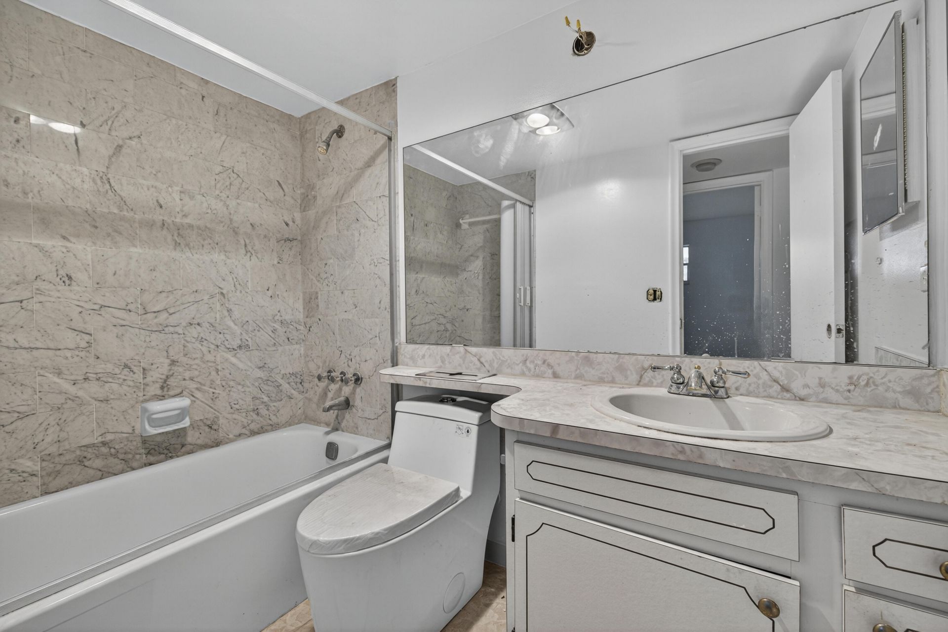 681 S Hollybrook Drive, Unit 302, Pembroke Pines, FL 33025 Photo